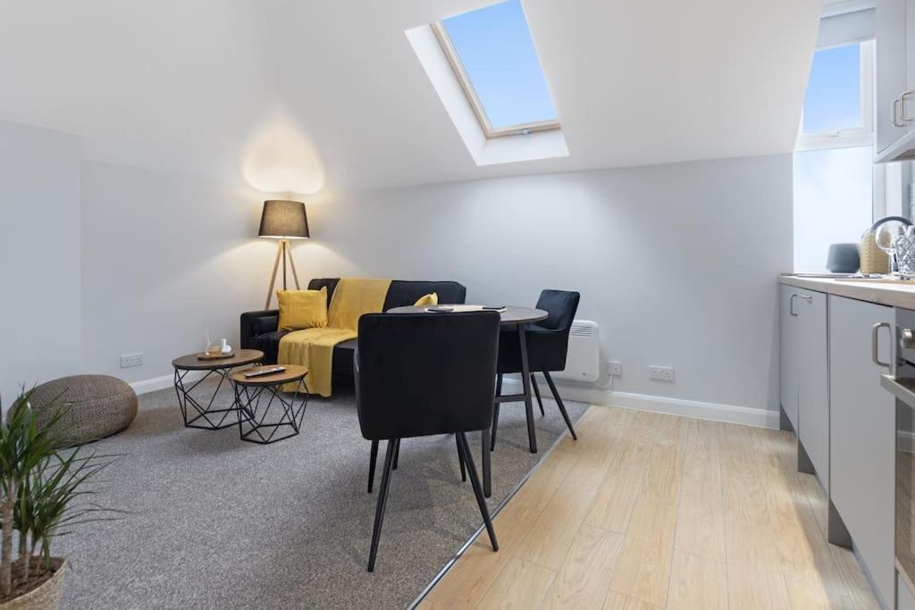 Modern Apartment Free Off Road Parking King Bed Suite 9 Nottingham Zewnętrze zdjęcie