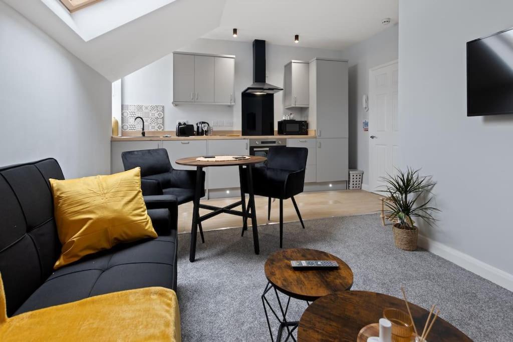 Modern Apartment Free Off Road Parking King Bed Suite 9 Nottingham Zewnętrze zdjęcie