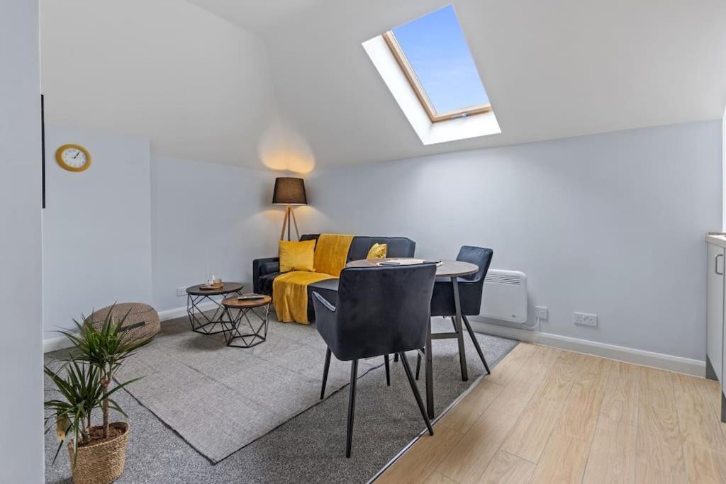 Modern Apartment Free Off Road Parking King Bed Suite 9 Nottingham Zewnętrze zdjęcie