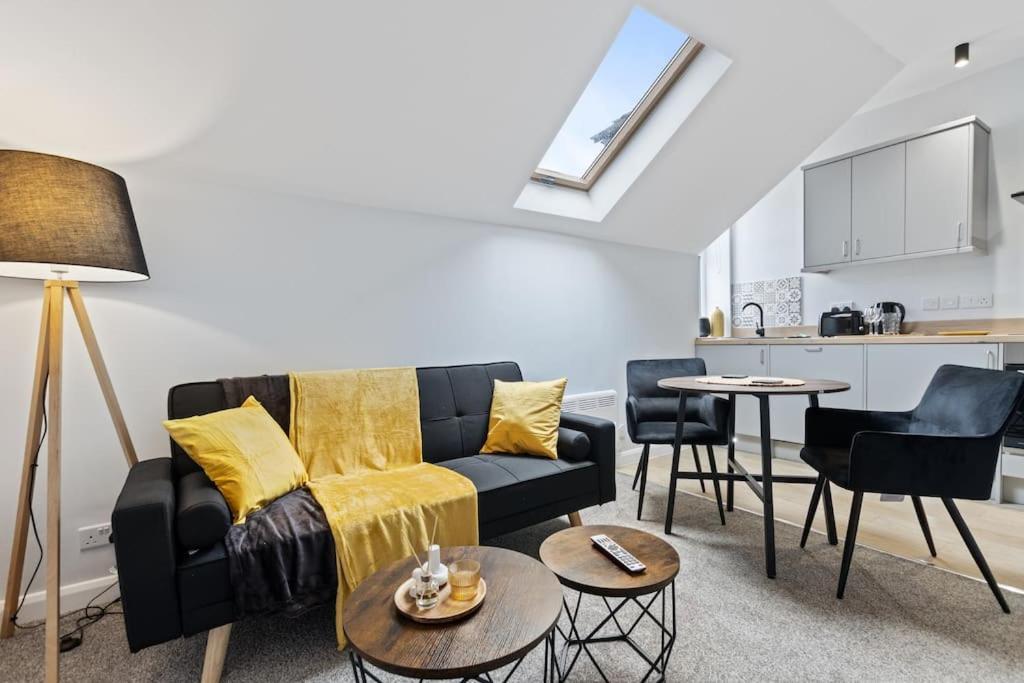 Modern Apartment Free Off Road Parking King Bed Suite 9 Nottingham Zewnętrze zdjęcie