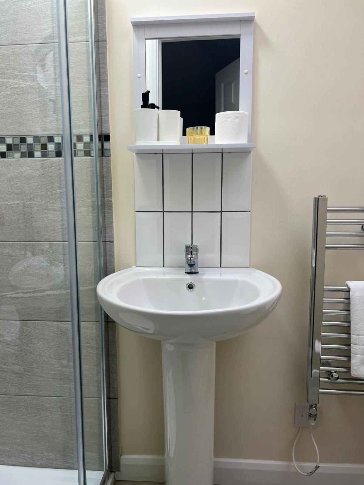 Modern Apartment Free Off Road Parking King Bed Suite 9 Nottingham Zewnętrze zdjęcie